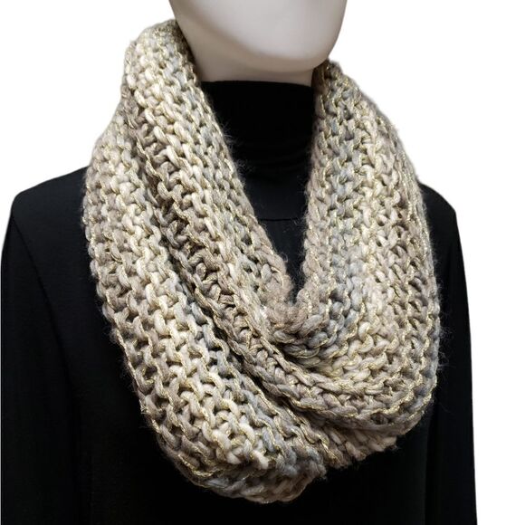 🌹LARGE LOOP INFINITY SCARF/HOOD WRAP - Picture 2 of 4